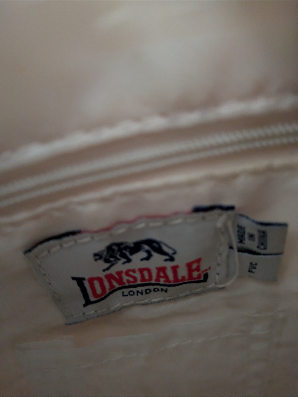 Lonsdale London White & Black Men’s Duffel Bag - Picture 5 of 5